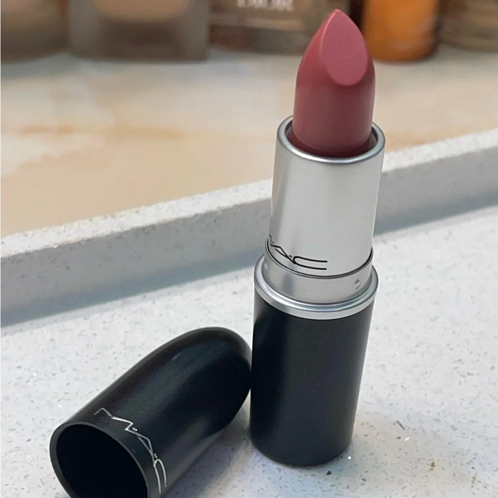 VAULTED FORMULA ~ MAC ~ ‘302 ANGEL’ Frost Lipstick ~ FS 0.10 oz. / 3 g ~ NIB